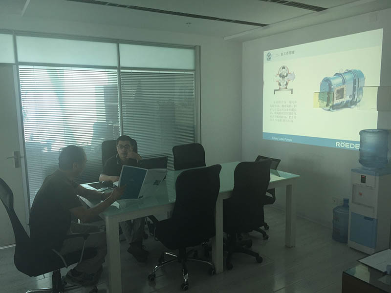 羅德銷售經(jīng)理講解轉子泵 羅德銷售經(jīng)理講解轉子泵