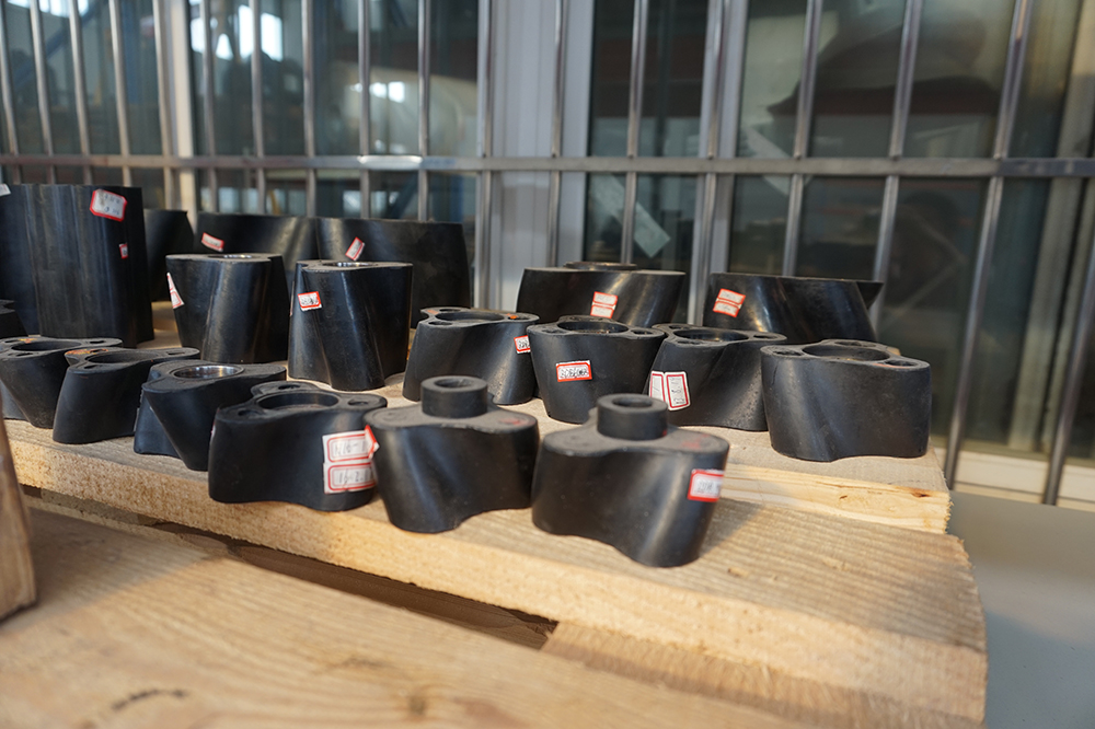 羅德橡膠轉(zhuǎn)子泵展示 羅德橡膠轉(zhuǎn)子泵展示